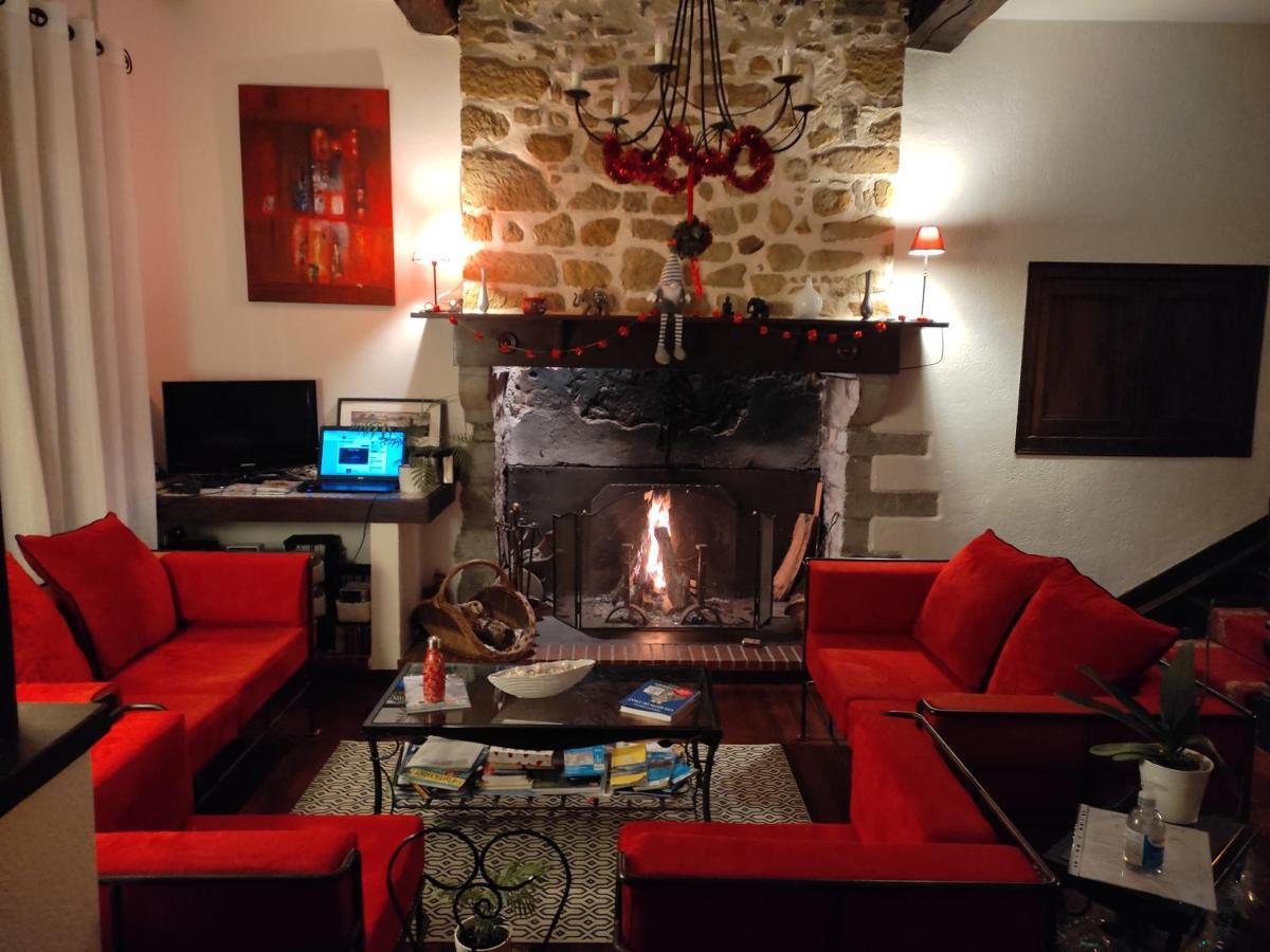 B&B Amphitryon Oloron-Sainte-Marie Esterno foto