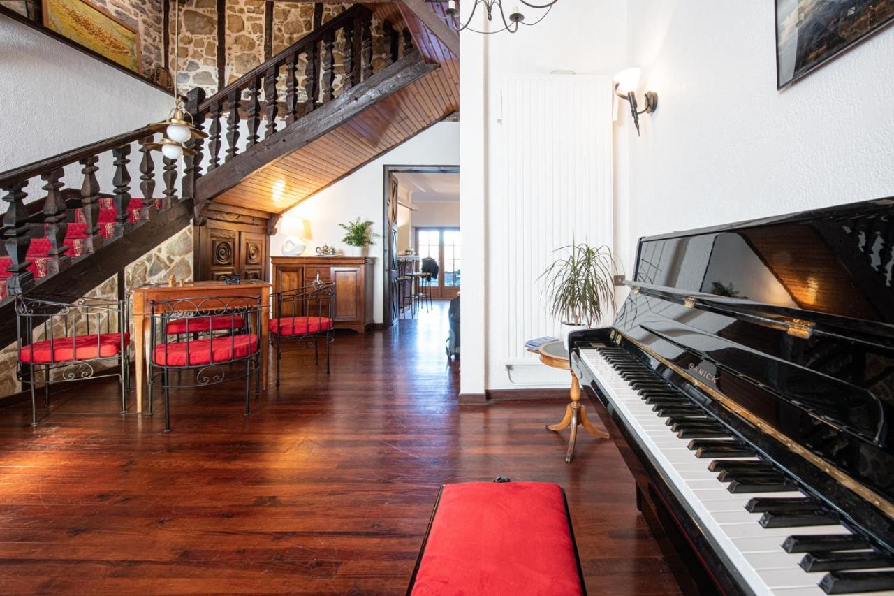 B&B Amphitryon Oloron-Sainte-Marie Esterno foto
