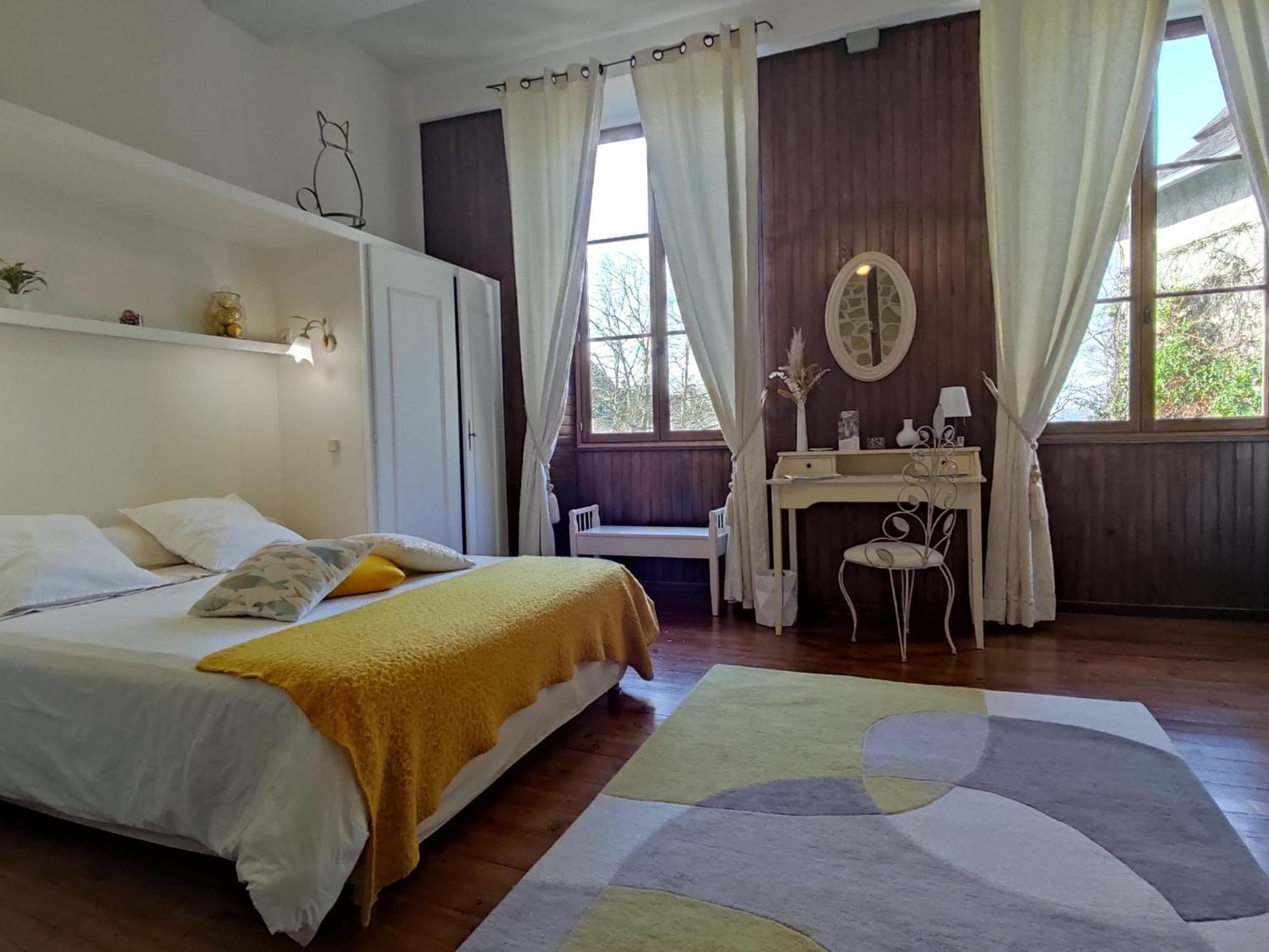 B&B Amphitryon Oloron-Sainte-Marie Esterno foto